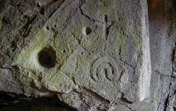 Cave carvings Scoor